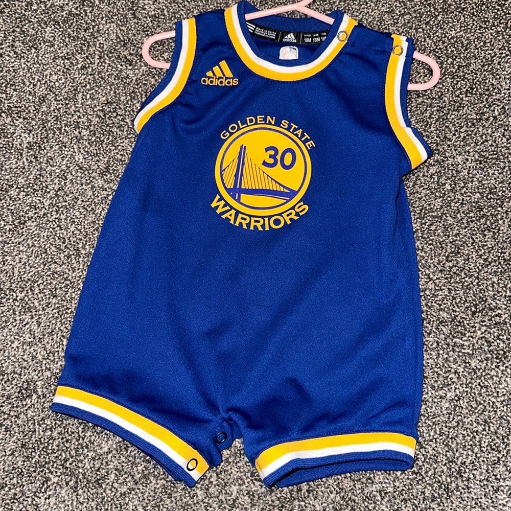 Adidas infant Golden State Warriors jumpsuit. Size 18M. Excellent condition